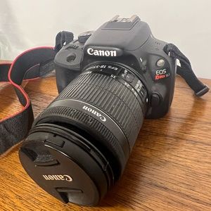 Almost brand New Canon EOS Rebel SL1